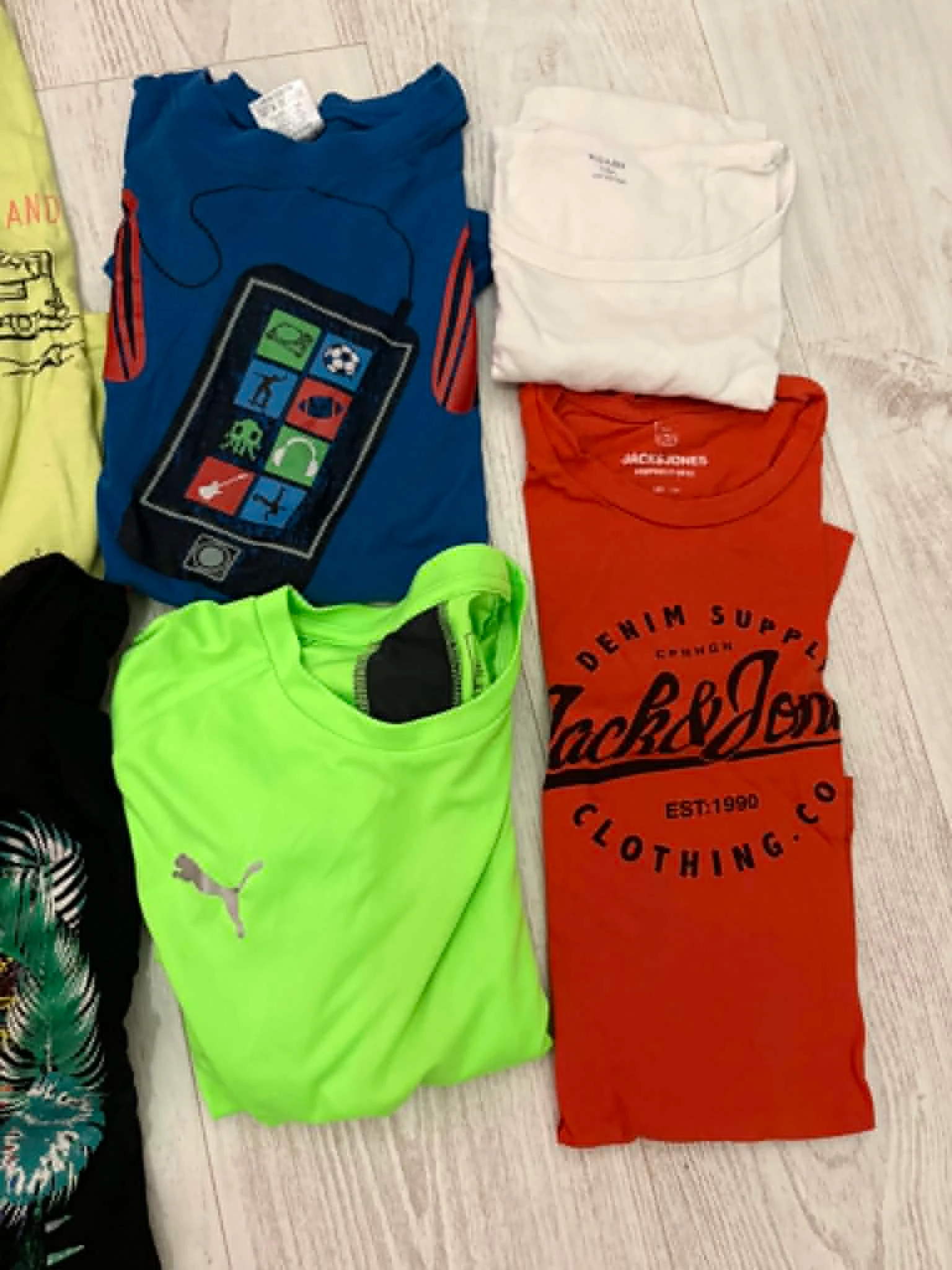 Lot de 8 camisetas para meninos – photo 3